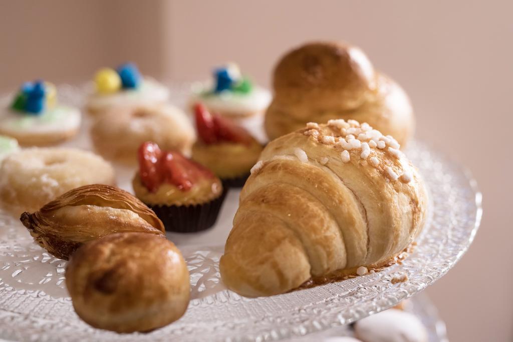 Bed And Breakfast Via Toledo 156 Napoli Ngoại thất bức ảnh