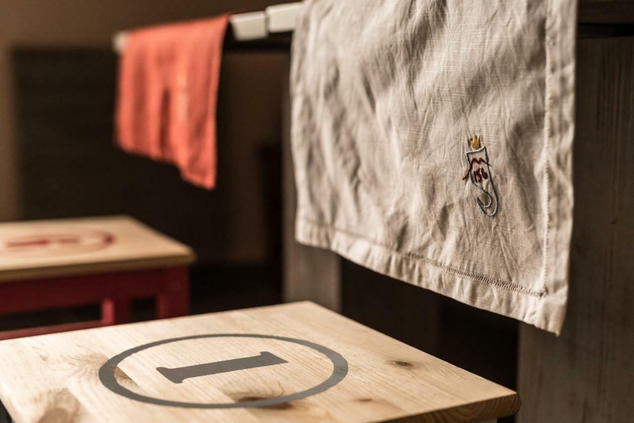 Bed And Breakfast Via Toledo 156 Napoli Ngoại thất bức ảnh